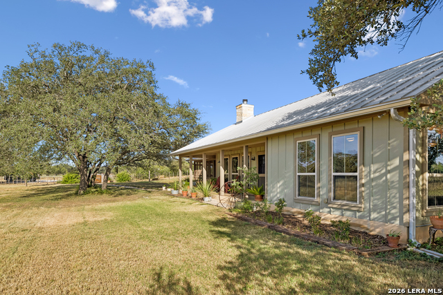 466 County Road 742 Property Photo 5