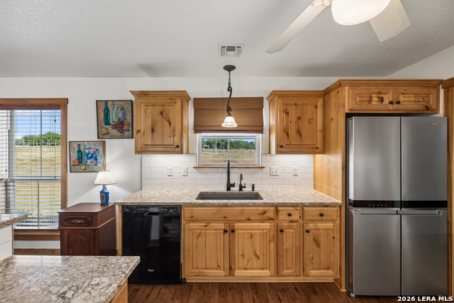 466 County Road 742 Property Photo 18