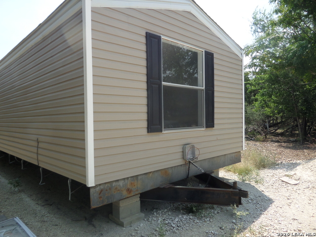 698 Scenic Dr Property Photo 1