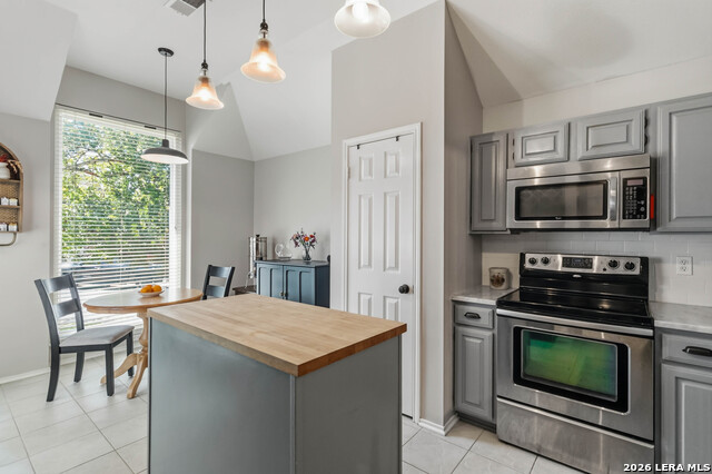 25123 Summit Crk Property Photo 12