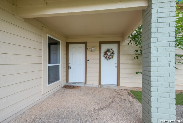 5214 Meadow Rise St Property Photo 3