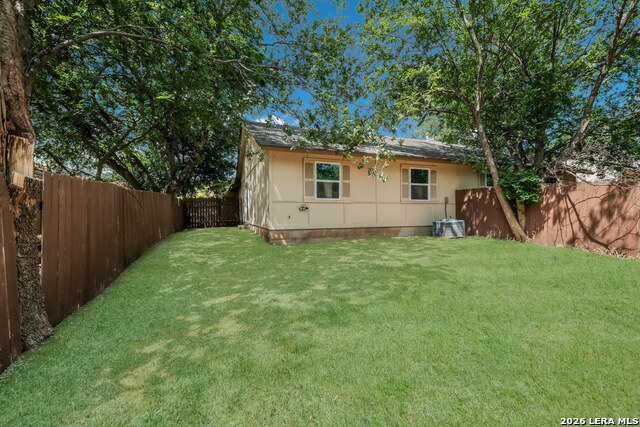 5214 Meadow Rise St Property Photo 14