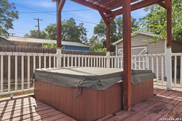 126 Greer St Property Photo 25