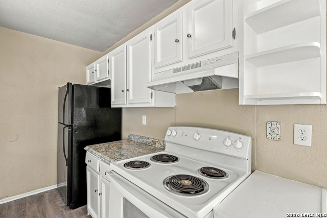 9602 Vale Property Photo 5