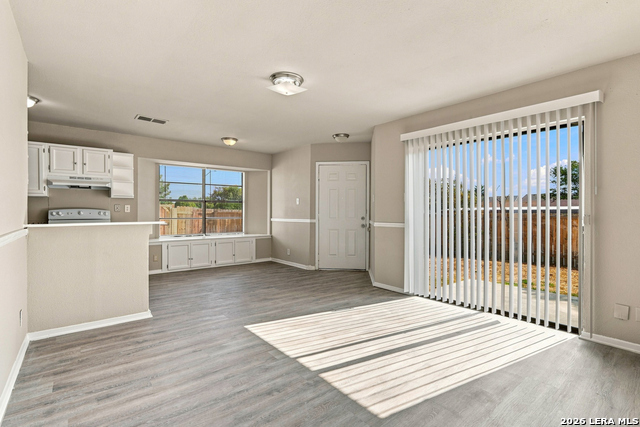 9602 Vale Property Photo 8