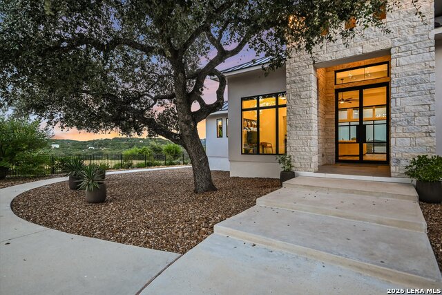 1134 Brads Flight Property Photo 4