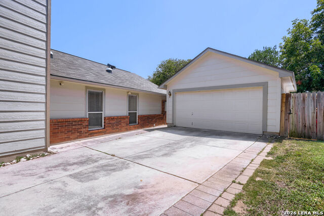 13103 Stoney Creek Dr Property Photo 4