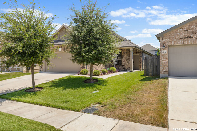6405 Wagon Spring St Property Photo 2