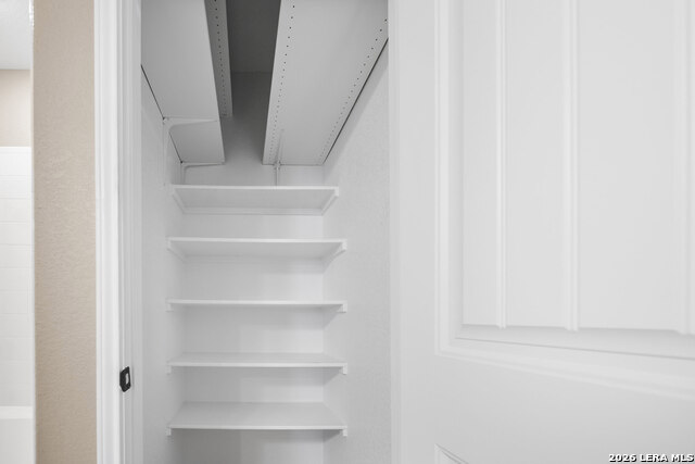 6405 Wagon Spring St Property Photo 20