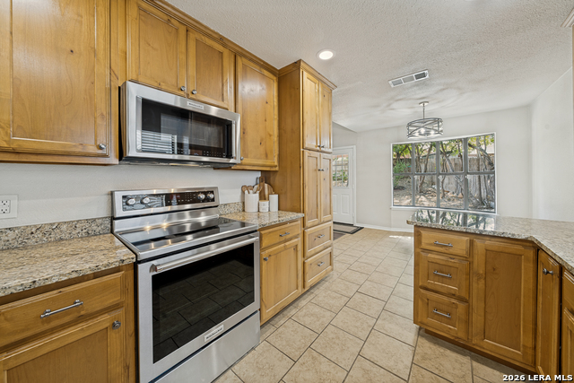 14304 Parkhurst St Property Photo 15