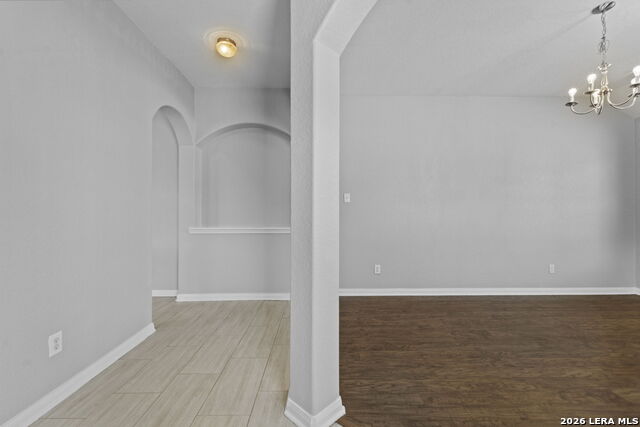 9718 Sun Ml Property Photo 5