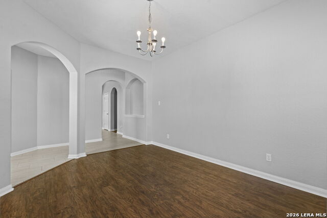 9718 Sun Ml Property Photo 6