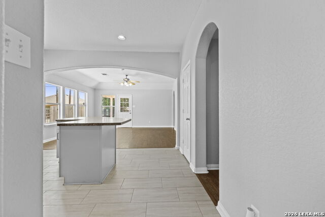 9718 Sun Ml Property Photo 9