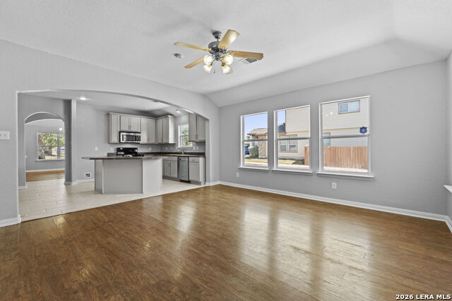 9718 Sun Ml Property Photo 16