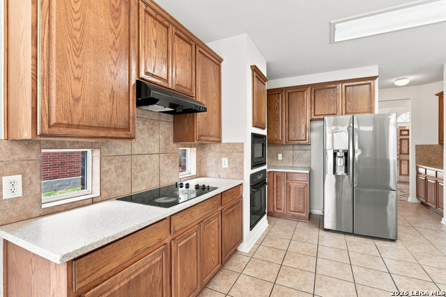 718 Desert Bluff Property Photo 8