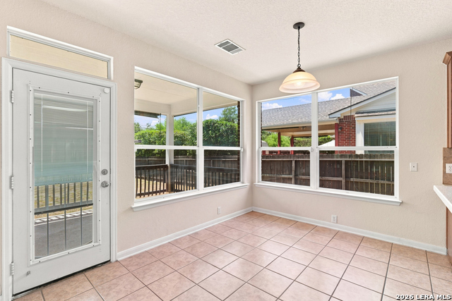 718 Desert Bluff Property Photo 12
