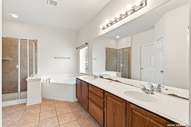 718 Desert Bluff Property Photo 16