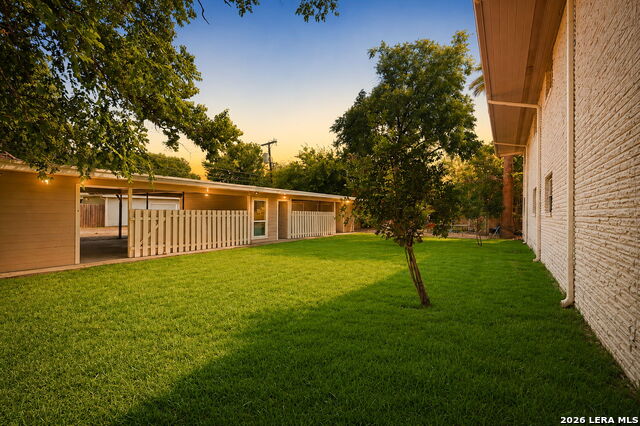 1157 Garraty Rd Property Photo 7