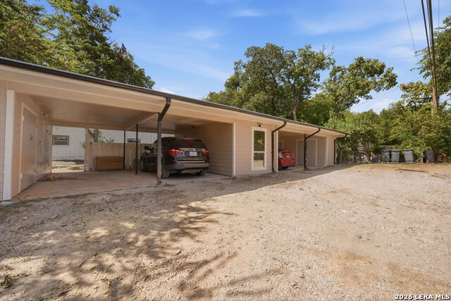 1157 Garraty Rd Property Photo 10