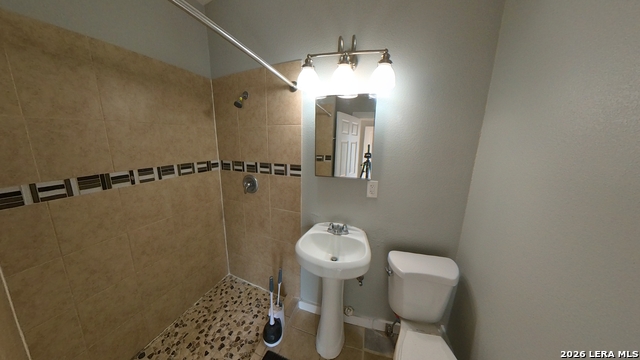 538 Kayton Ave Property Photo 8