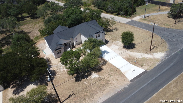 7008 Circle Oak Dr Property Photo 4