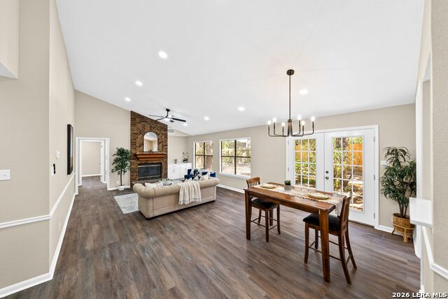 13803 Stone Hollow Dr Property Photo 6