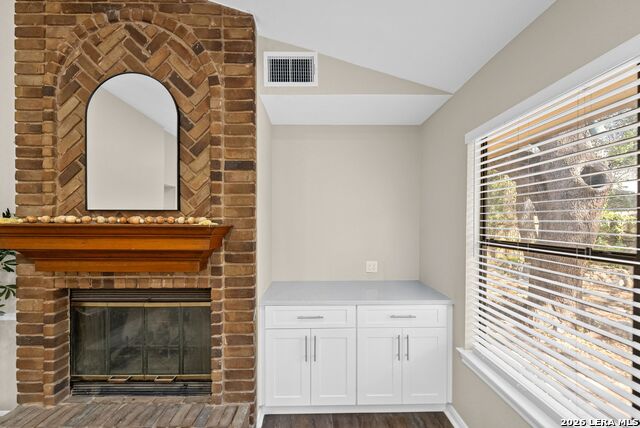 13803 Stone Hollow Dr Property Photo 8