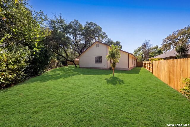13803 Stone Hollow Dr Property Photo 32