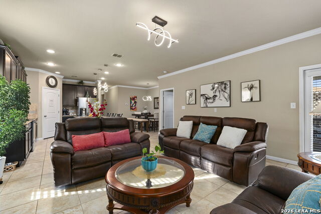 2909 Sunset Summit Property Photo 11