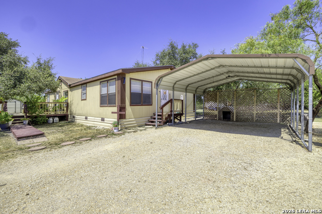 609 County Road 4647 Property Photo 5