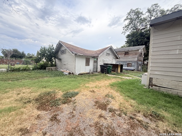 1201 Burnet St Property Photo 2