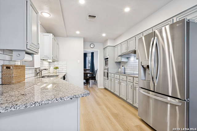 8823 Shade Tree Property Photo 11