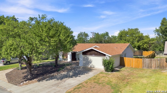 5110 Timber Trace St Property Photo 2