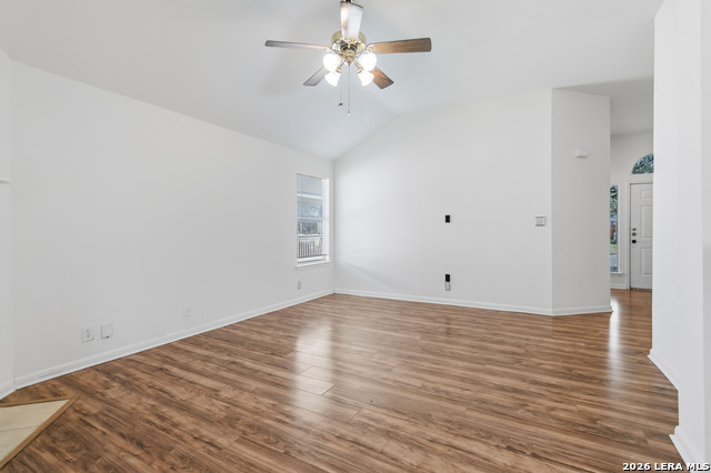 8510 Trumpet Cir Property Photo 5