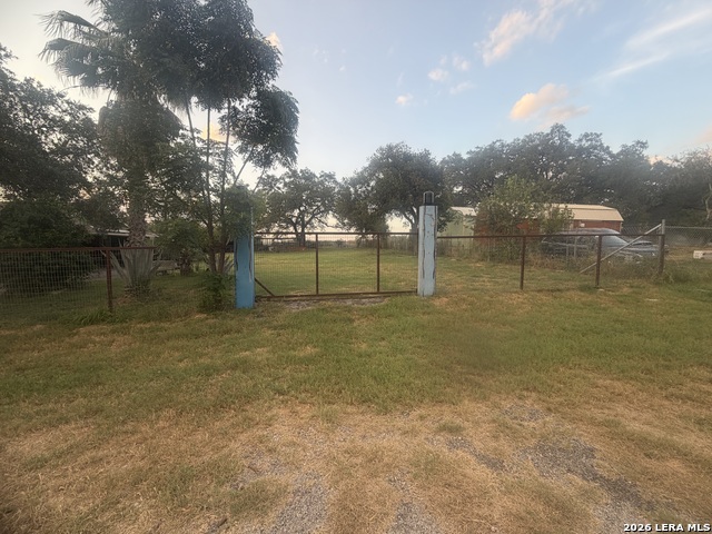 Royal Oaks Property Photo 2