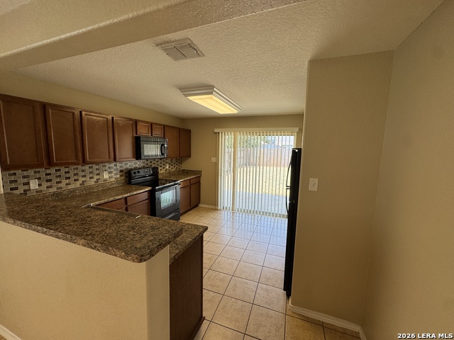 9223 Silver Vis Property Photo 9