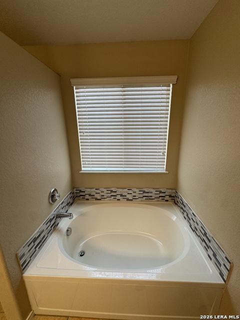 9223 Silver Vis Property Photo 24