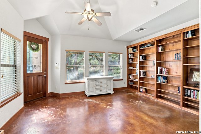 2 Trophy Property Photo 24