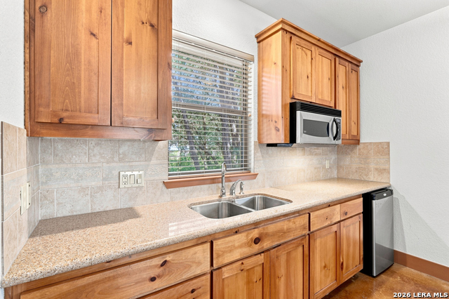 2 Trophy Property Photo 25