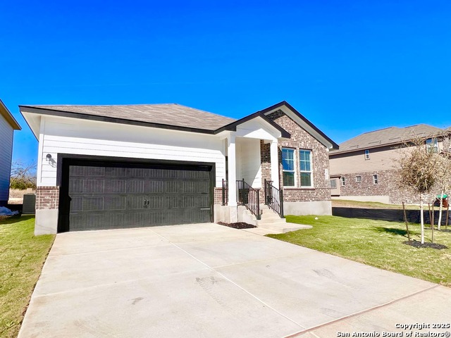 3425 Meteor Night Property Photo 1