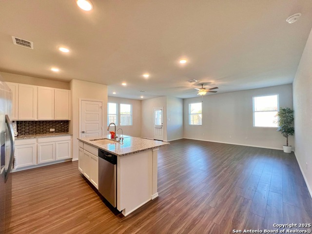 3425 Meteor Night Property Photo 6
