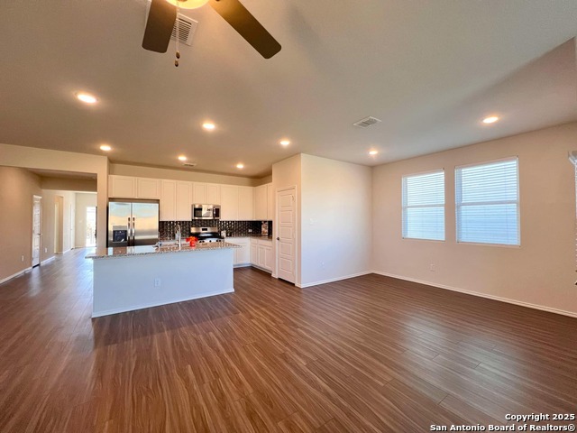3425 Meteor Night Property Photo 25