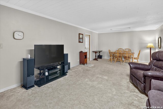 2611 Danbury St Property Photo 7