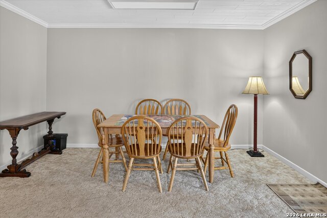 2611 Danbury St Property Photo 12