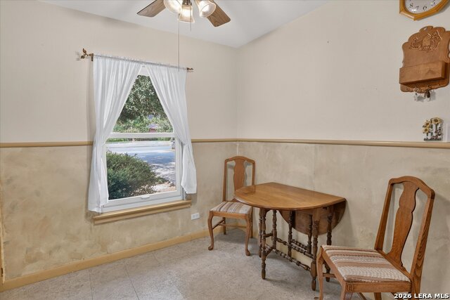 2611 Danbury St Property Photo 13