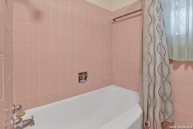 2611 Danbury St Property Photo 27