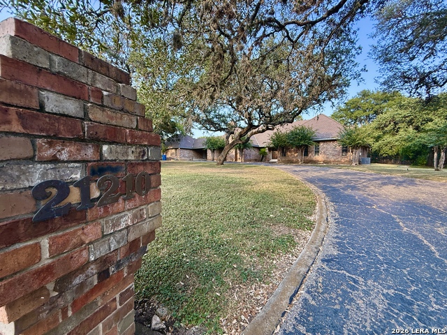 21210 Forest Waters Cir Property Photo 2
