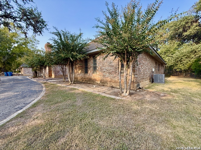 21210 Forest Waters Cir Property Photo 3
