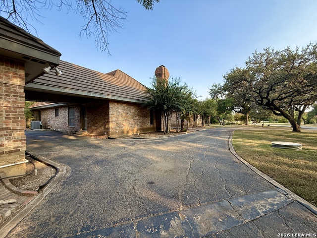 21210 Forest Waters Cir Property Photo 5