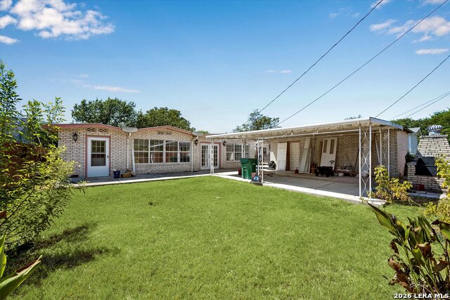 3206 Capitol Ave Property Photo 3